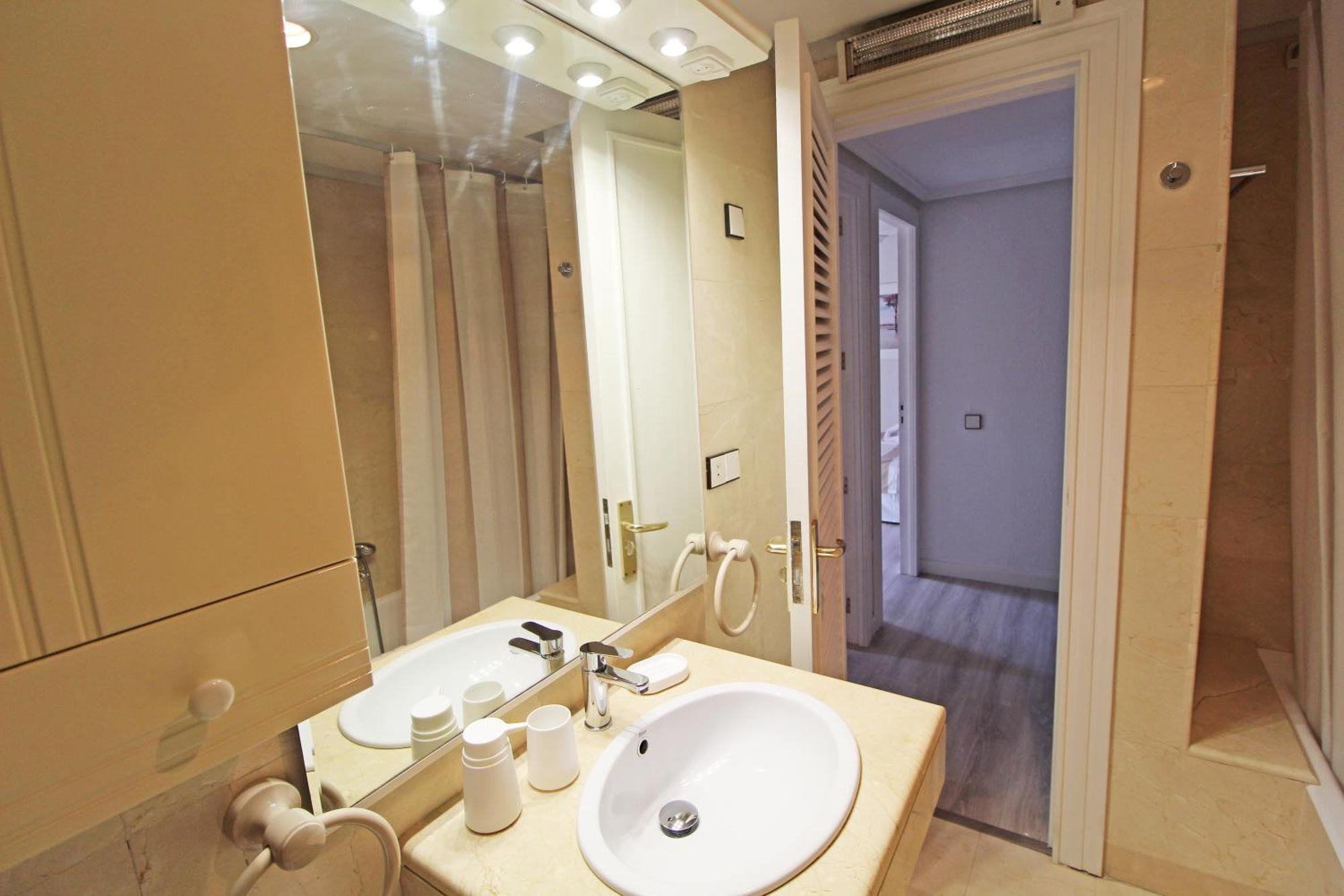 Castle Views. Terrace. Design Style. Ac. Wifi. Refurbished. Supercentric. Alicante Exterior foto
